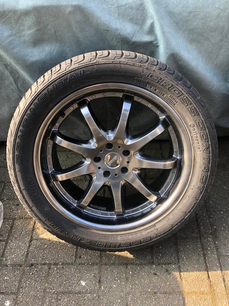 20” Armano velgen met zo goed als nieuwe Continental banden, Auto-onderdelen, Ophalen, Band(en)
