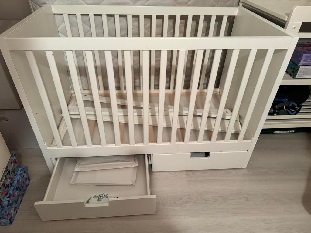 Kinderbed met matras, Ophalen, Gebruikt