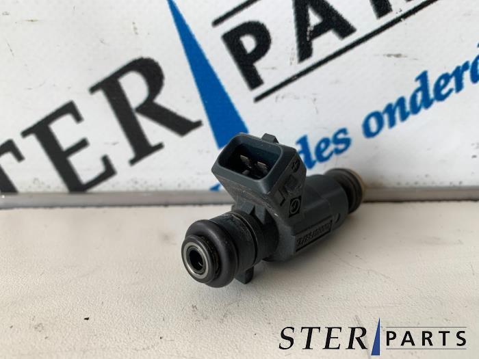 Injector (benzine injectie) van een Mercedes A-Klasse, Auto-onderdelen, Brandstofsystemen, Mercedes-Benz, Gebruikt, 3 maanden garantie