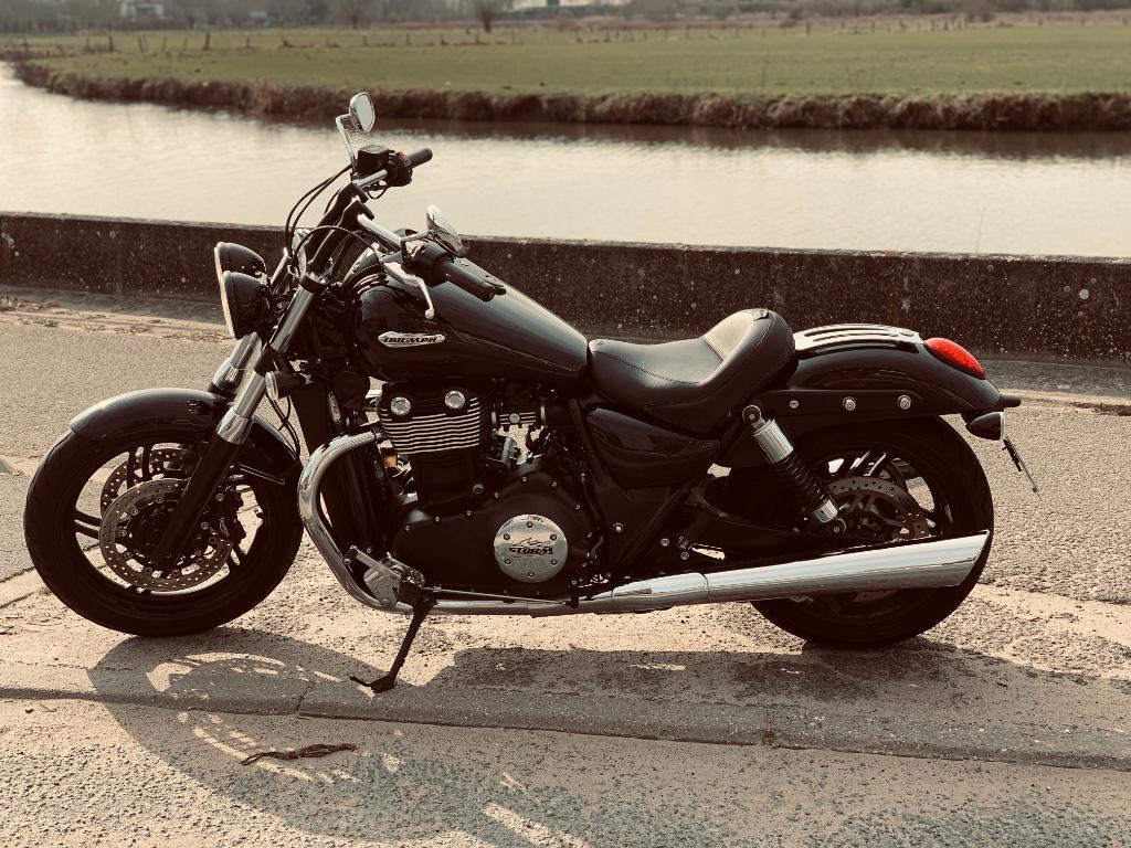 Triumph Thunderbird Storm 1700 (2013), Motoren, 2 cilinders, Chopper, Particulier, Meer dan 35 kW