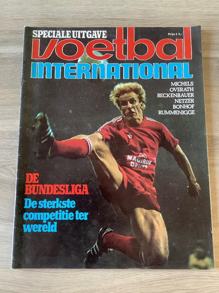Voetbal International Special Uitgave Bundesliga 1981, Ophalen of Verzenden, Zo goed als nieuw, Boek of Tijdschrift