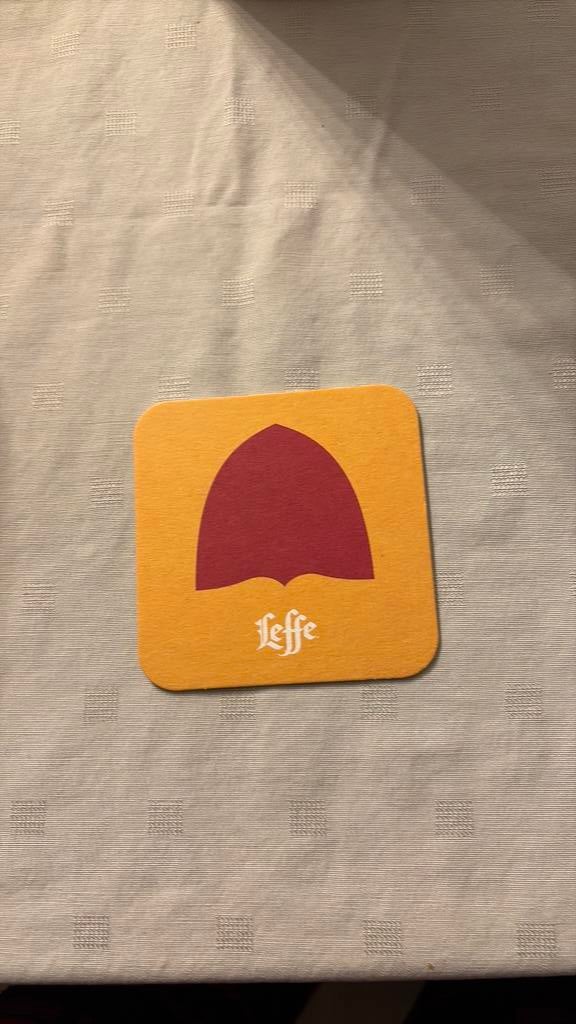 Bierviltje Leffe, Verzamelen, Biermerken, Ophalen of Verzenden, Nieuw, Viltje(s), Leffe
