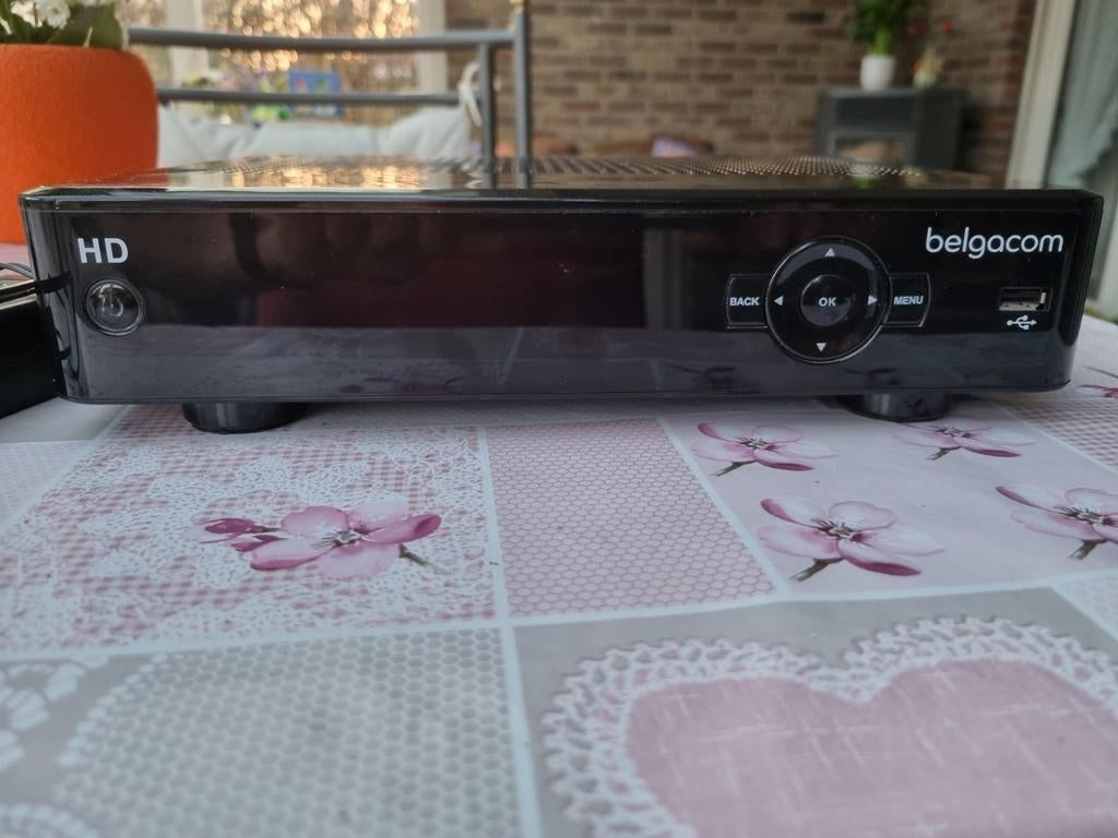 Proximus tv box V4, Ophalen, Zo goed als nieuw