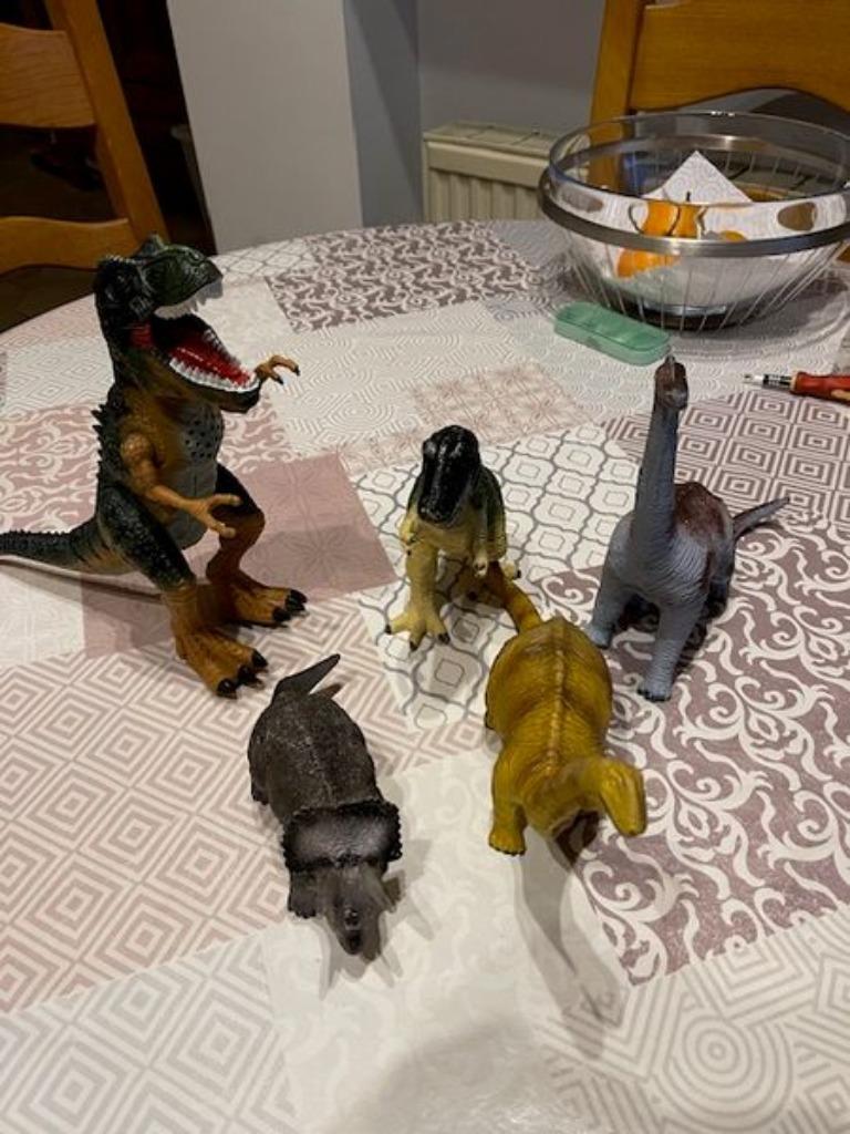 dinosaures, Enlèvement, Comme neuf