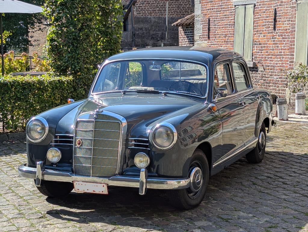 Mercedes-Benz 190 PONTON  W121 OLDTIMER, Auto's, Mercedes-Benz, Particulier, 190-Serie, Benzine, Berline, 4 deurs, Handgeschakeld