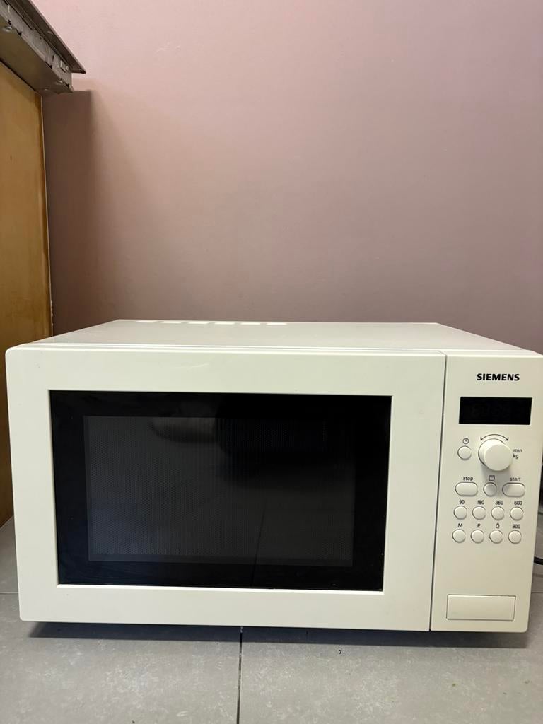 Microgolf Siemens, Elektronische apparatuur, Microgolfovens, Gebruikt, Vrijstaand, Microgolfoven, 45 tot 60 cm, Draaiplateau, Ophalen