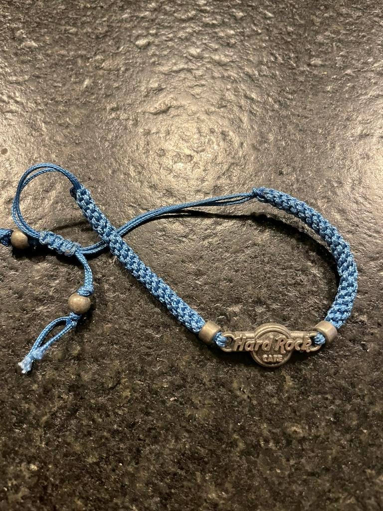 Zo goed als nieuw armbandje Hard Rock Cafe: aanpasbaar, Handtassen en Accessoires, Ophalen of Verzenden, Zo goed als nieuw