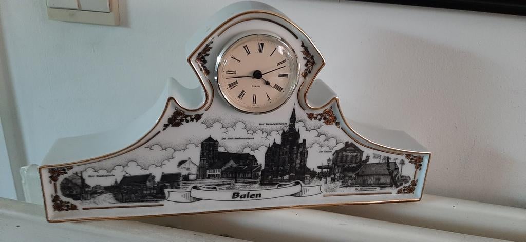 Vintage klokje porselein, Antiek en Kunst, Ophalen of Verzenden