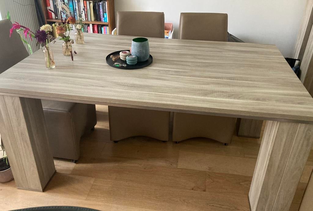 Eettafel 6 personen, Enlèvement