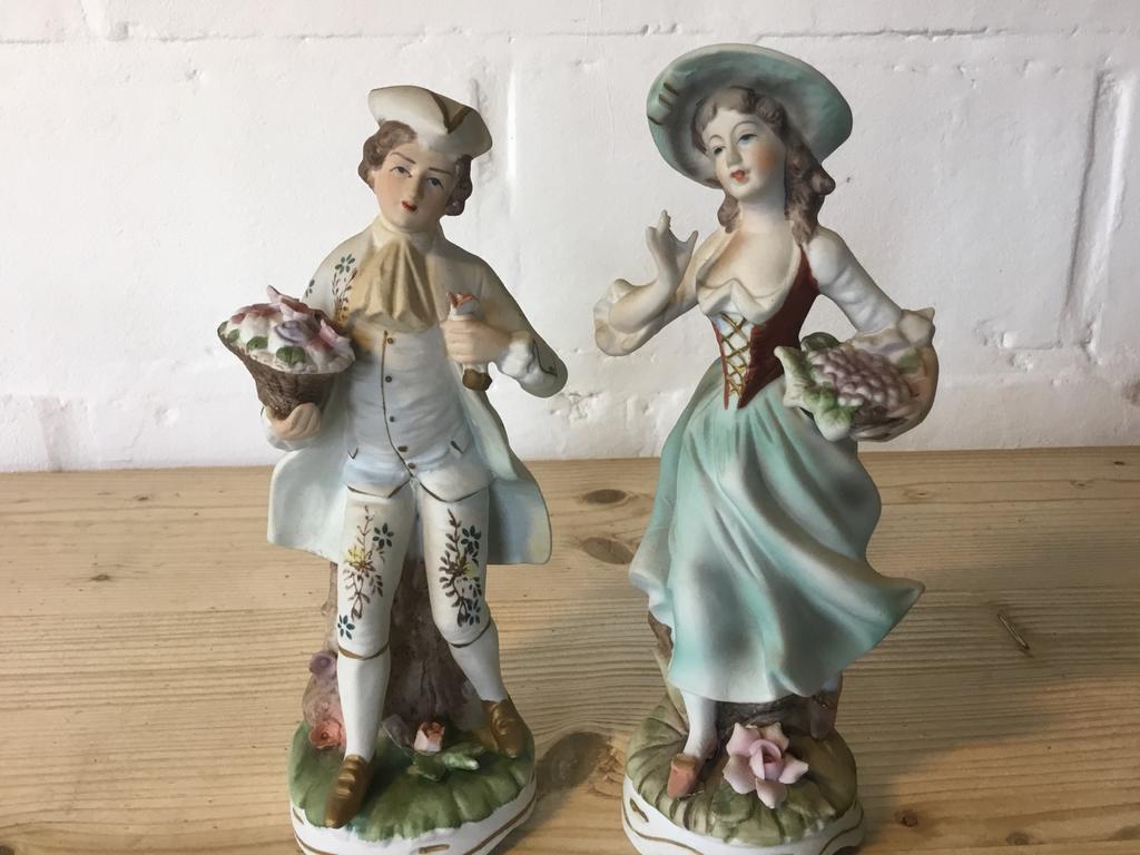 Koppel met bloesem mand biscuit, Antiek en Kunst, Ophalen