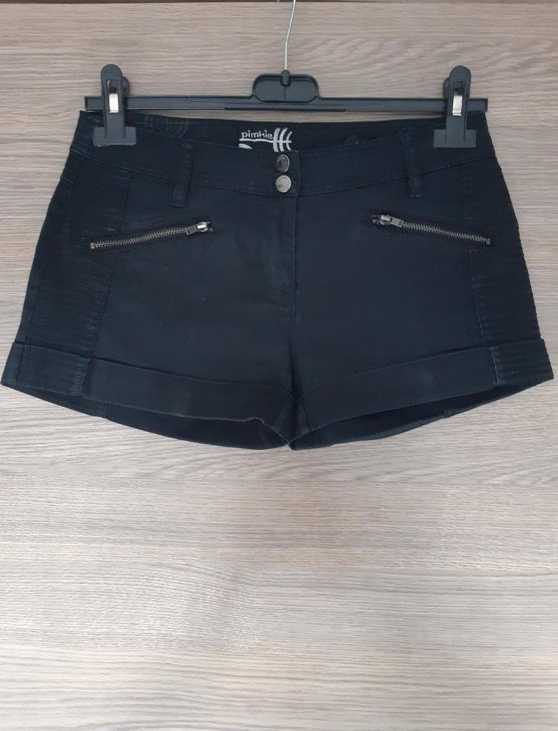 Short noir taille 36 (S), Vêtements | Femmes, Enlèvement ou Envoi, Taille 36 (S), Pimkie, Porté