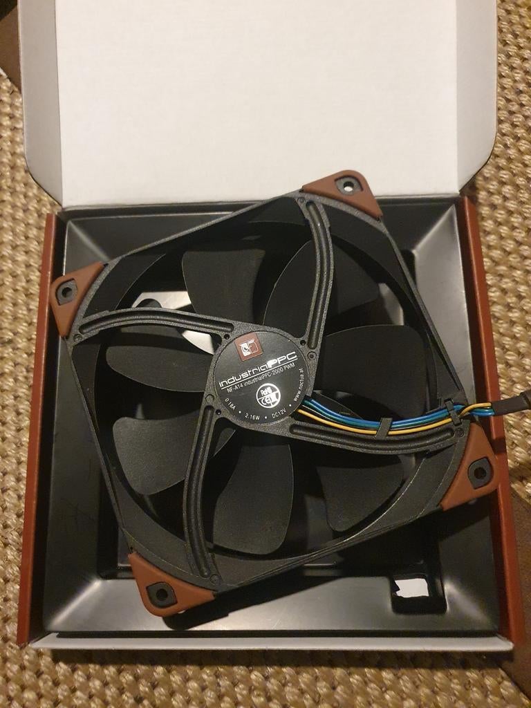 Ventilateur noctua industriel 14cm, Ophalen