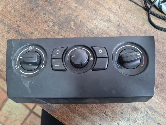 Kachel Bedieningspaneel van een BMW 3-Serie, Ophalen of Verzenden, 3 maanden garantie, Gebruikt, BMW