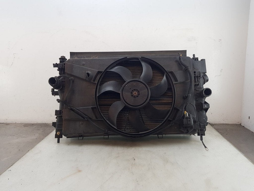 RADIATEUR COMPLET Opel Zafira Tourer (P12) (01-2011/07-2019), Utilisé, Opel