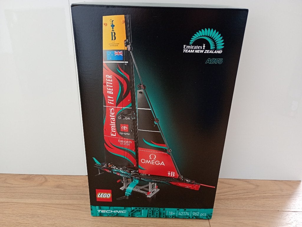 LEGO - 42174 - Emirates Team New Zealand AC75 jacht, Lego, Ophalen of Verzenden, Technic, Complete set