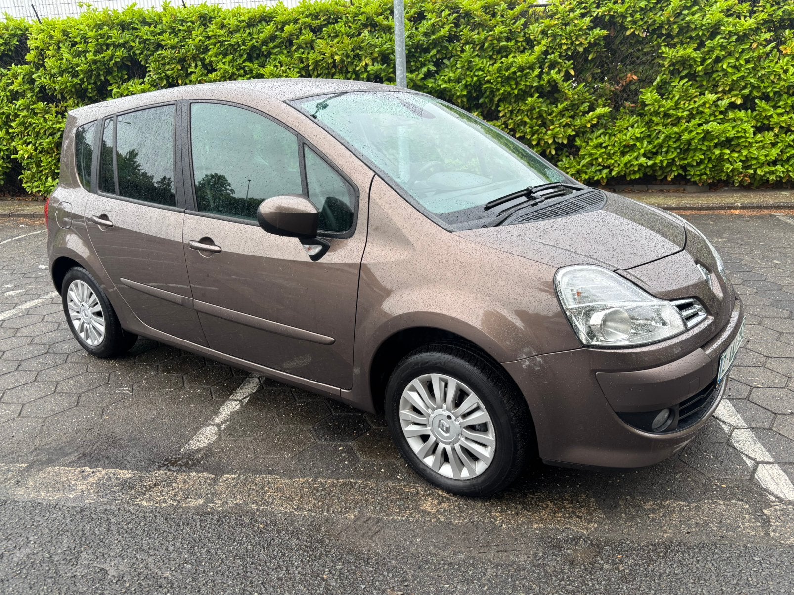 Prachtige Renault Modus luxe versie benzine AUTOMAAT.69000KM, Auto's, Euro 5, Monovolume, 4 cilinders, Bruin