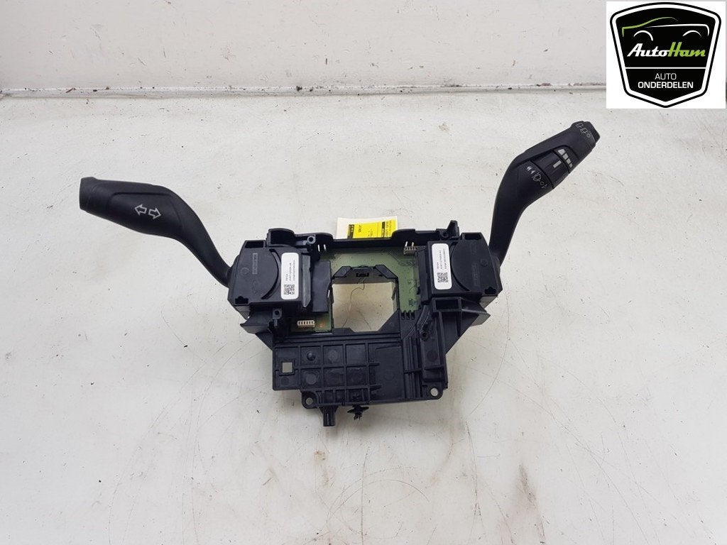 COMBINE COMMODO Ford Focus 3 Wagon (01-2010/02-2020), Utilisé, Ford