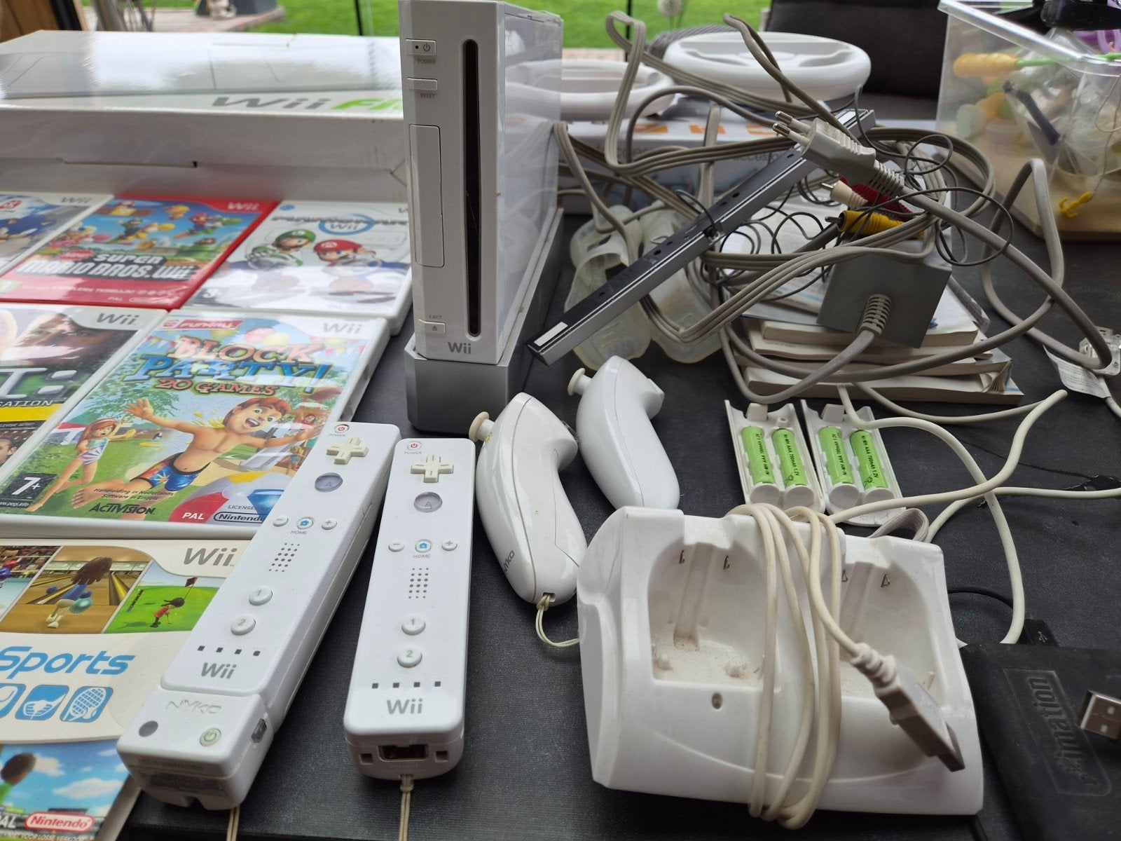 Nintendo wii inclusief toebehoren, Enlèvement, Utilisé, Avec 2 manettes, Avec jeux