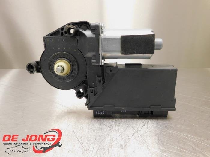 Moteur de vitre portière d'un Audi A8, -, 3 mois de garantie, Audi, Utilisé