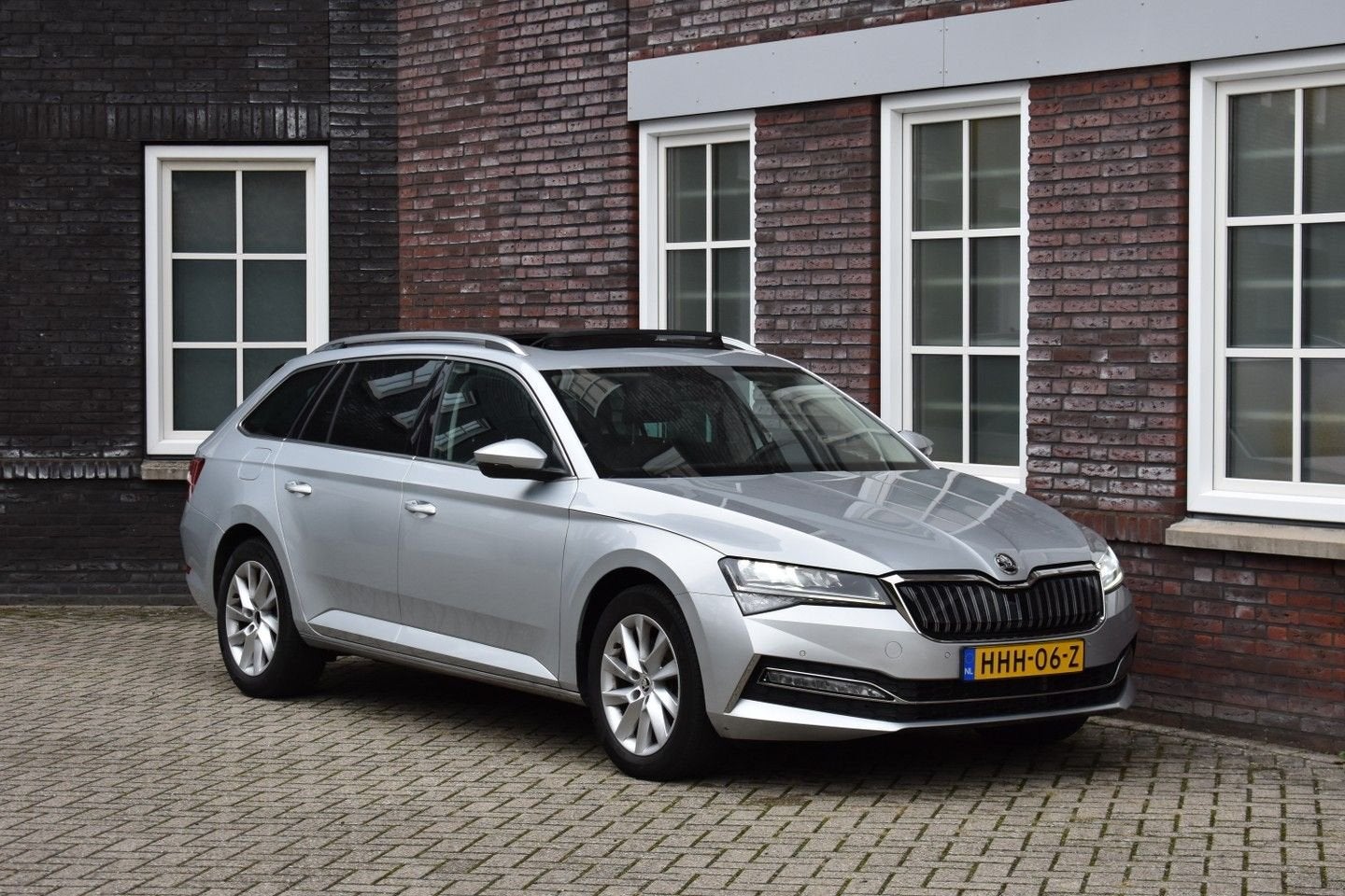 Skoda Superb Combi Wij zijn op afspraak geopend! Graag belle, Autos, Achat, Entreprise, Break, Automatique
