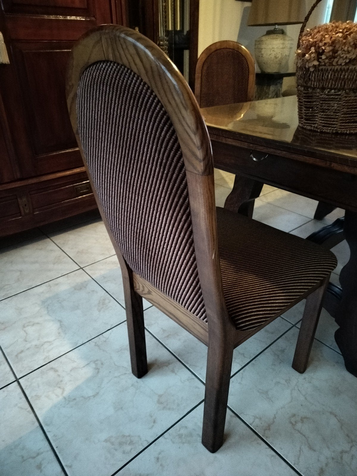 Eetkamerstoelen, Ophalen