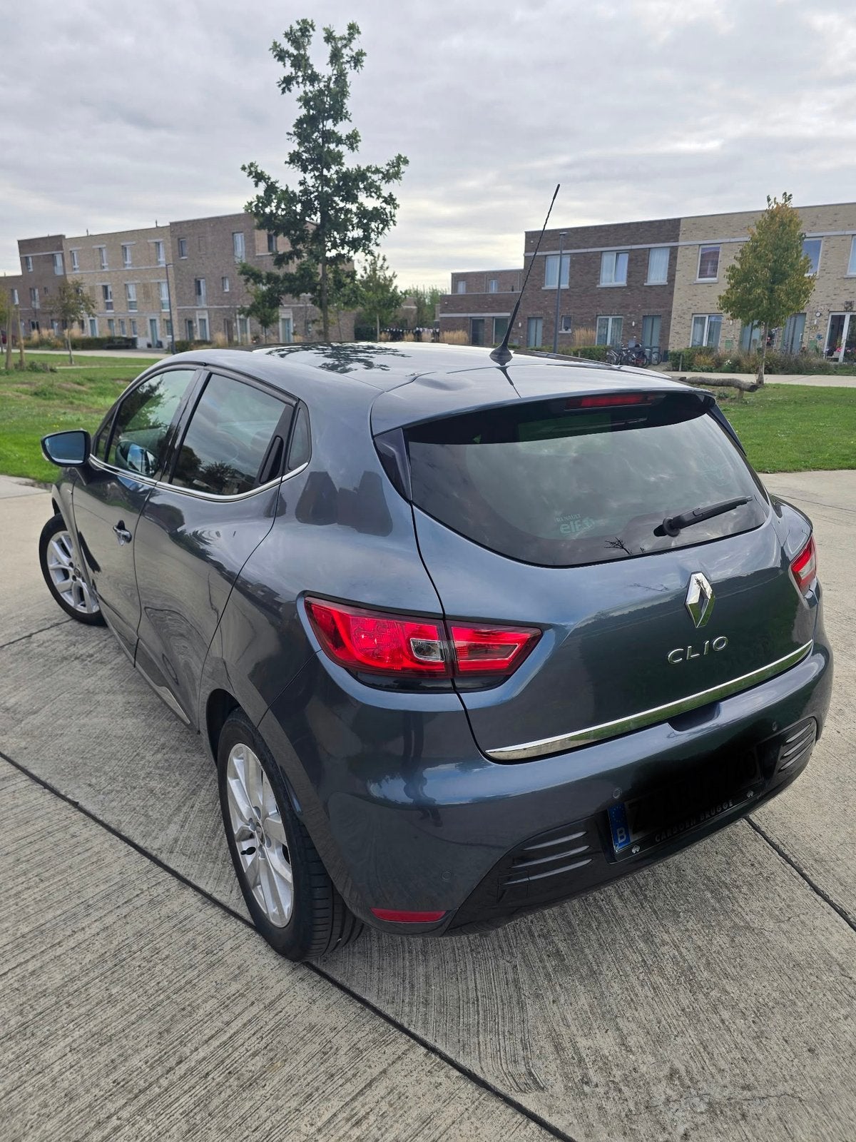 Renault clio Limited Edition 2019!, Auto's, Voorwielaandrijving, Stof, Blauw, Handgeschakeld