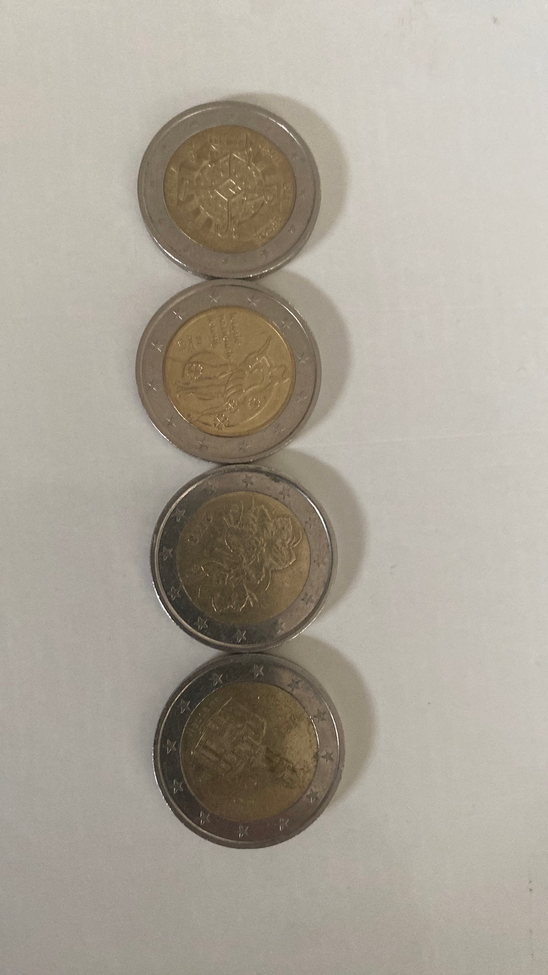 Quatre pièces spéciales (2 euros), Timbres & Monnaies, Envoi, 2 euros