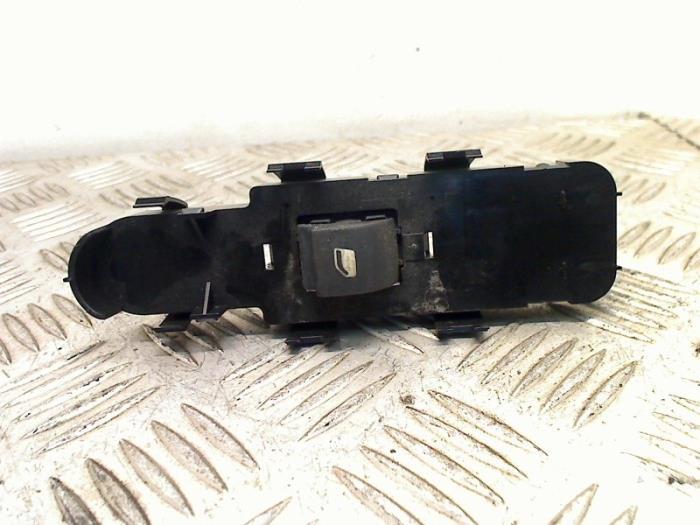 Elektrisch Raam Schakelaar van een Peugeot 207, Gebruikt, -, -, Ophalen of Verzenden