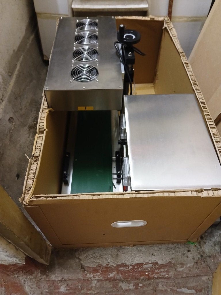 inductie sealer met transportband, Ophalen, Nieuw
