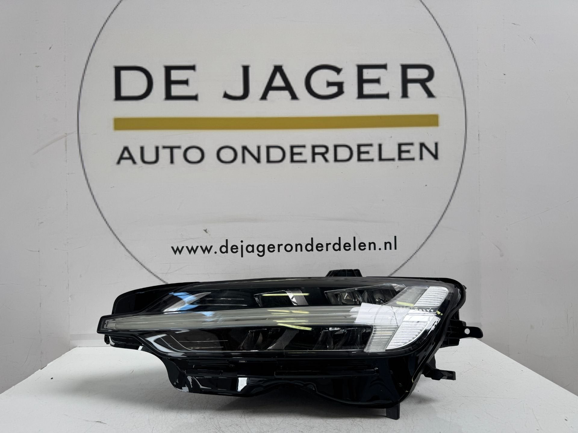 VOLVO V60 S60 FULL LED HIGH BEAM KOPLAMP LINKS 32228809, Auto-onderdelen, Gebruikt, Gunnar Engellaus vag 8
405 31  Gothenburg, SE
