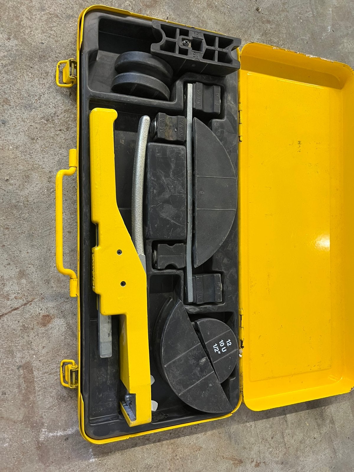 Buigmachine, Doe-het-zelf en Bouw, Meetapparatuur, Ophalen, Zo goed als nieuw