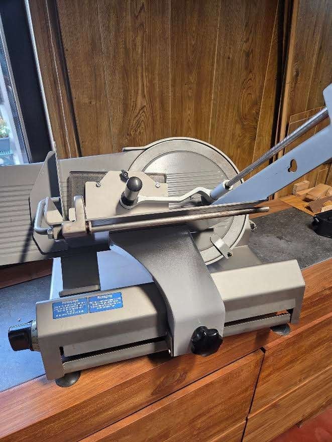vleessnijmachine, Ophalen, Gebruikt