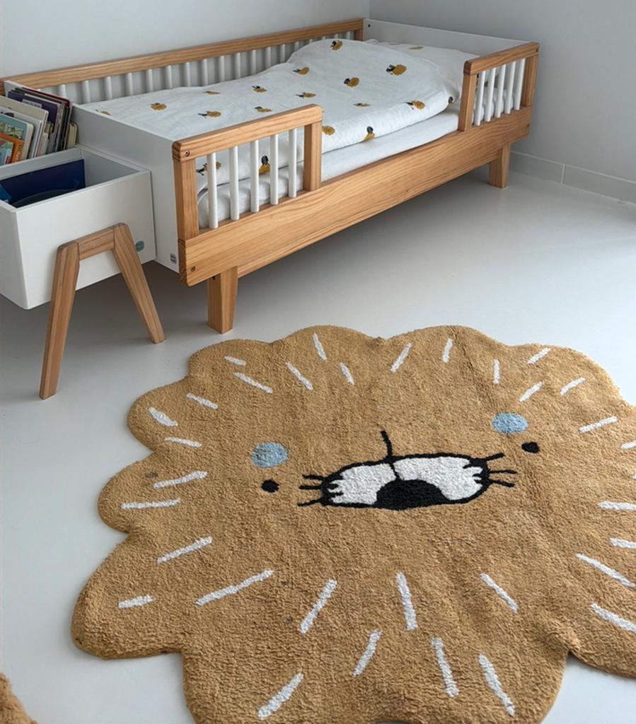 Leo tapijt, Kinderen en Baby's, Kinderkamer | Bedden, Ophalen, Zo goed als nieuw