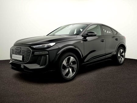 Audi Q6 Sportback e-tron Audi Q6 Sportback Corporate S e-tro, Auto's, Audi, Automaat, Zwart, Parkeersensor, Elektrisch