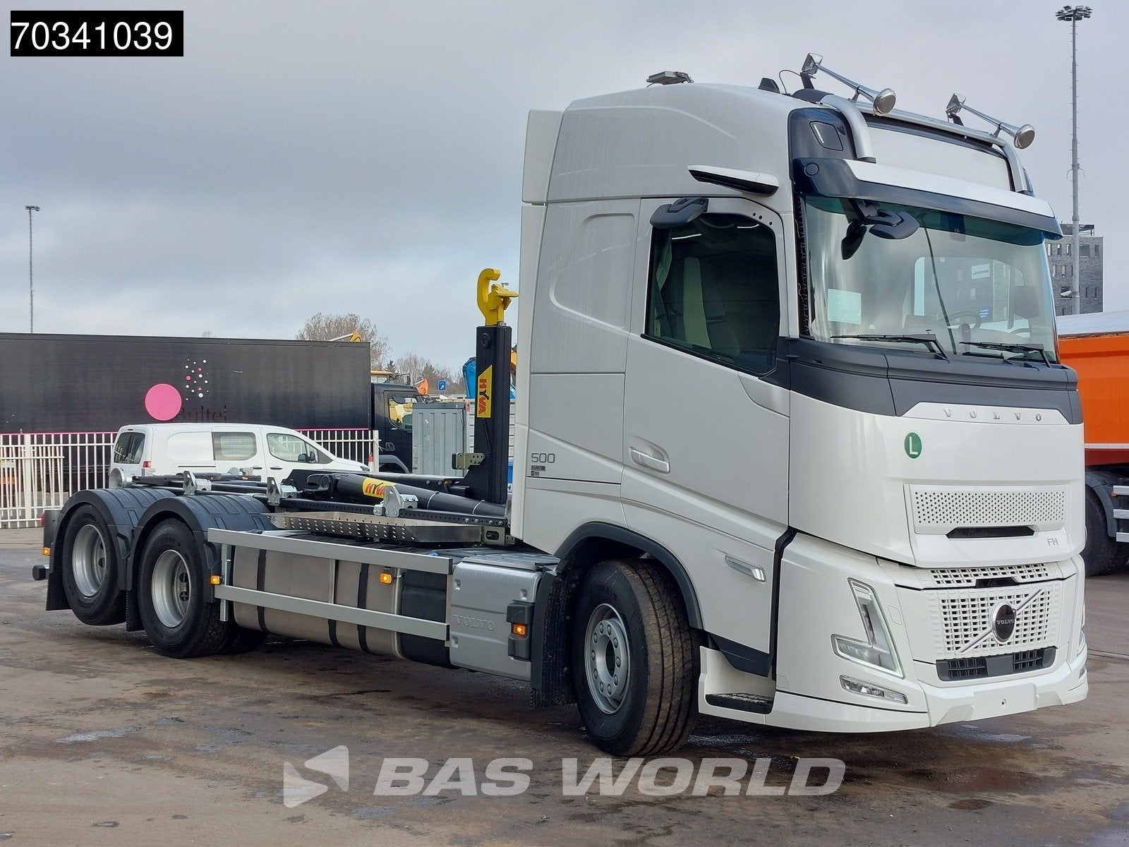 Volvo FH 500 6X2 COMING SOON! Aero HYVA 26-60S Full air Lift, Automaat, Achterwielaandrijving, Euro 6, Wit
