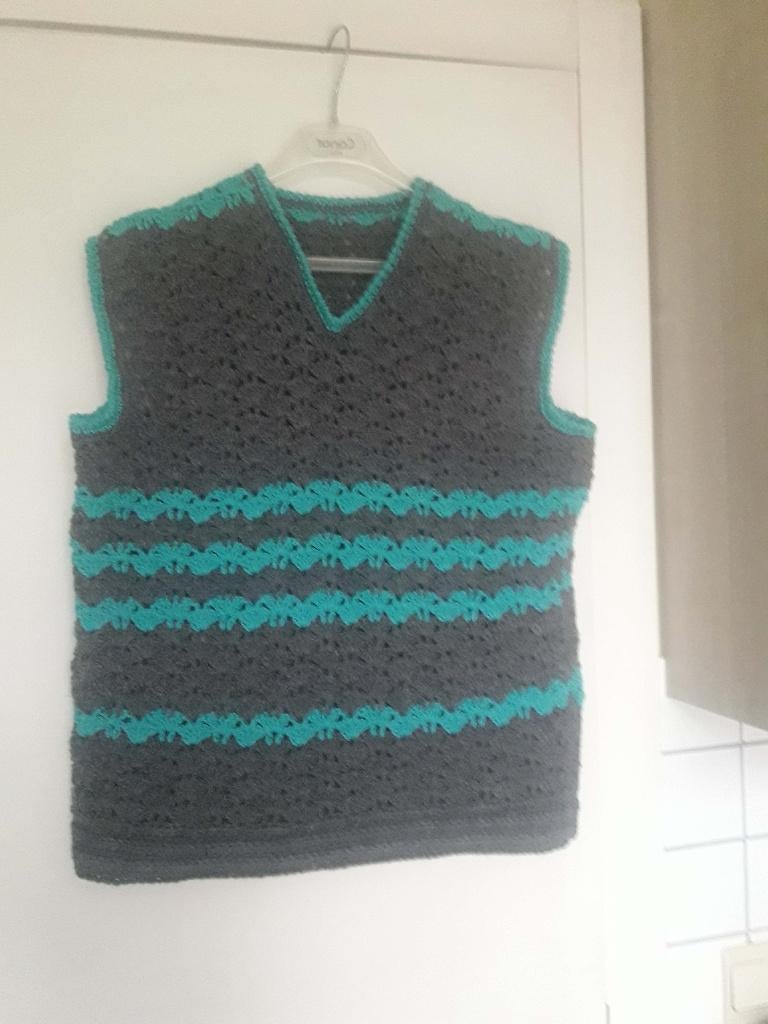 Nieuwe, met de hand gehaakte débardeur., Hobby & Loisirs créatifs, Tricot & Crochet, Enlèvement ou Envoi, Neuf, Crochet, Autres types