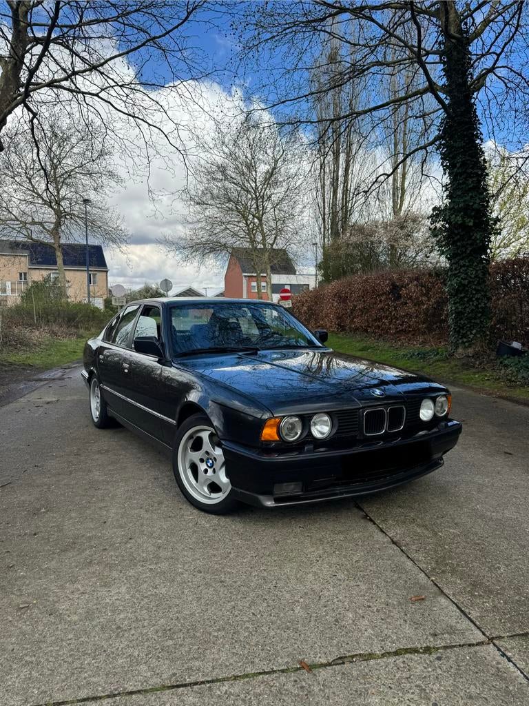 BMW M5 E34 3.6i Oldtimer, Auto's, 4 deurs, Achterwielaandrijving, Zwart, Leder en Stof