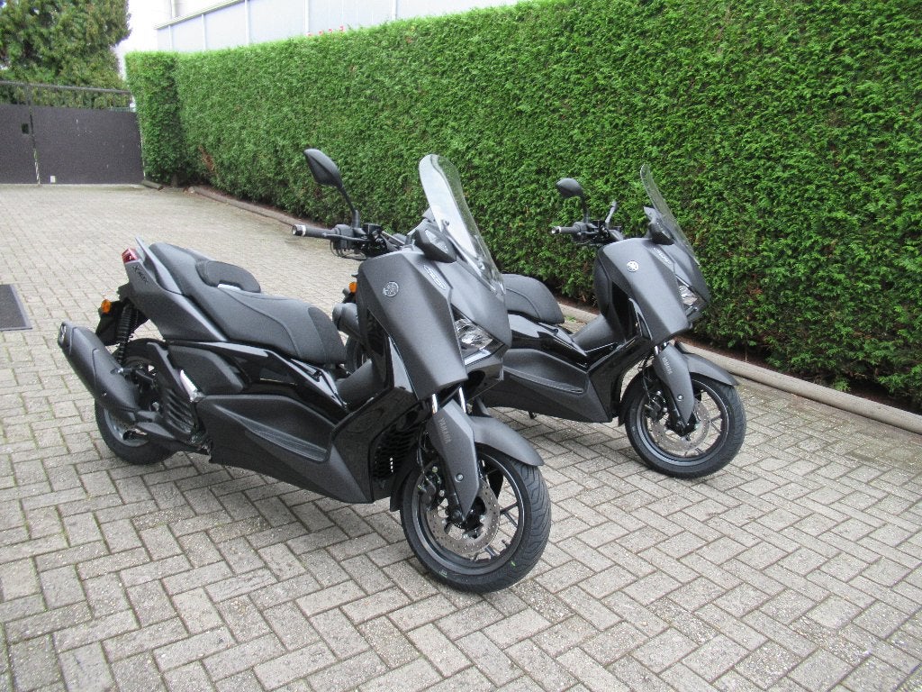 X-Max 300/125 Tech-Max plus stokverkoop 25 jaar Motorweelde, Motos, 300 cm³, Scooter, Entreprise, Neuf