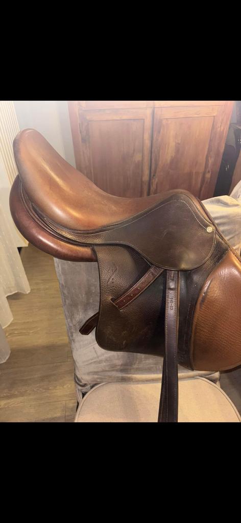Selle antares, Enlèvement, Comme neuf
