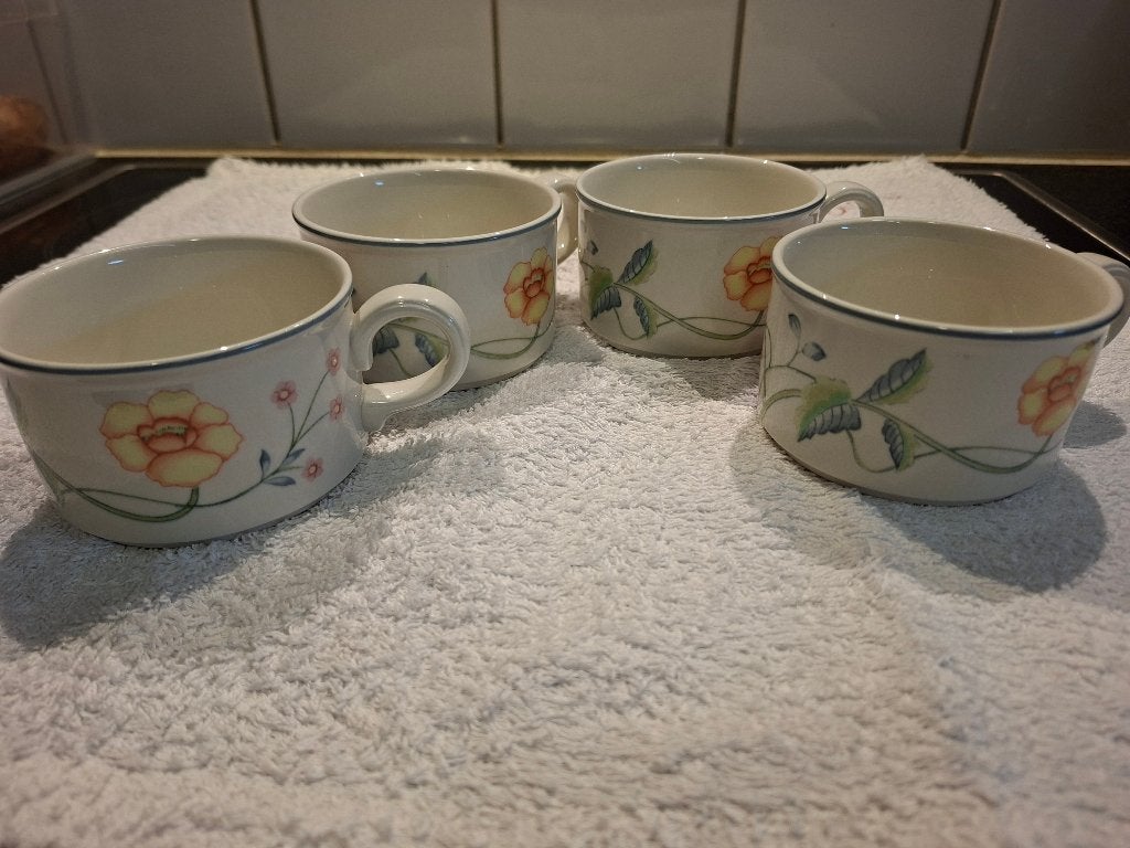 Koffie-/theekopje en schotel van Villeroy & Boch, Albertina, Antiek en Kunst, Ophalen of Verzenden