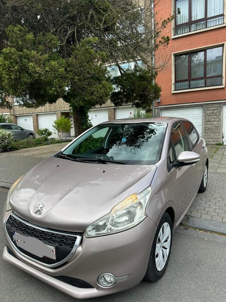 Peugeot 208 1.2 essence – 2012 – 175 000 km – Très bon état, Auto's, Particulier, Te koop, Benzine