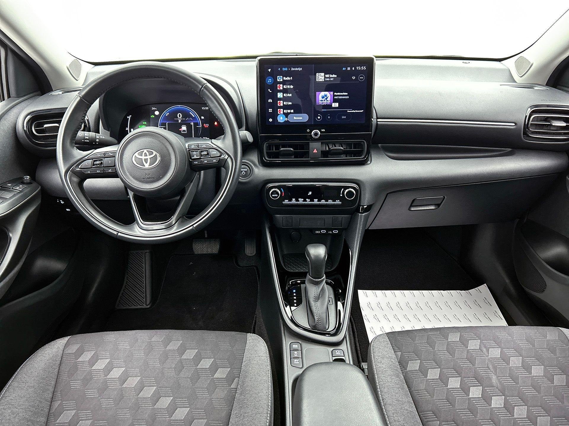 Toyota Yaris 1.5 Hybrid Iconic | Achteruitrijcamera | PArkee, Autos, 91 g/km, Entreprise, 116 ch, https://public.car-pass.be/vhr/75e37d3a-2184-4890-a637-5de7597aeb81