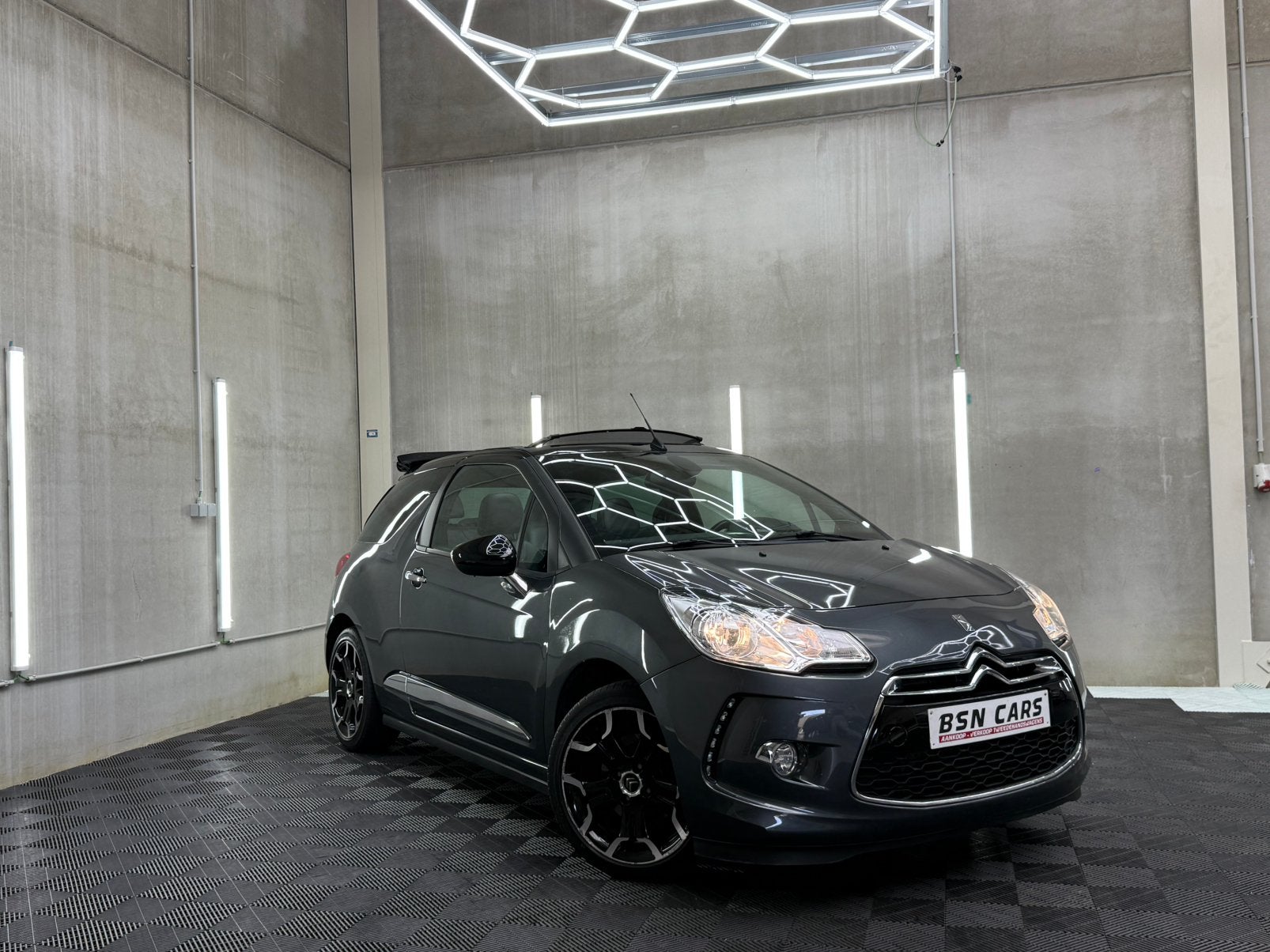 DS 3/CABRIO/LEER/ZETELVERWARMING/1.6/GARANTIE, Autos, Cuir, Achat, 110 kW, Entreprise