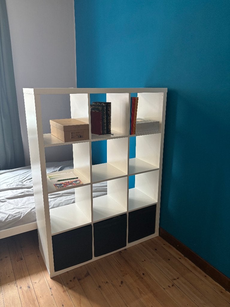 IKEA Kallax (petite, 3x4 compartiments) + paniers noirs, Maison & Meubles, 25 à 50 cm, Avec tablette(s), 100 à 150 cm, Enlèvement