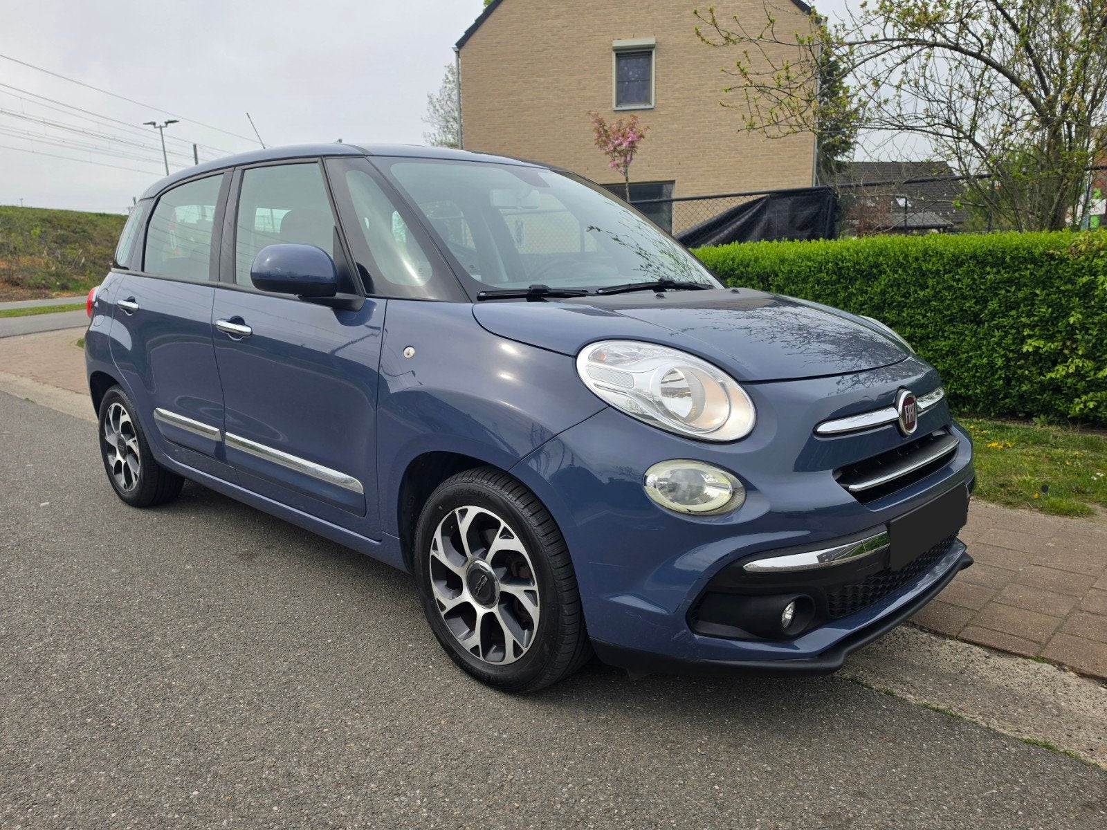 Fiat 500L 1.4i Benzine Slechts 95.000km Goede Staat Gekeurd, Autos, Fiat, Achat, Euro 6, Noir, 5 portes