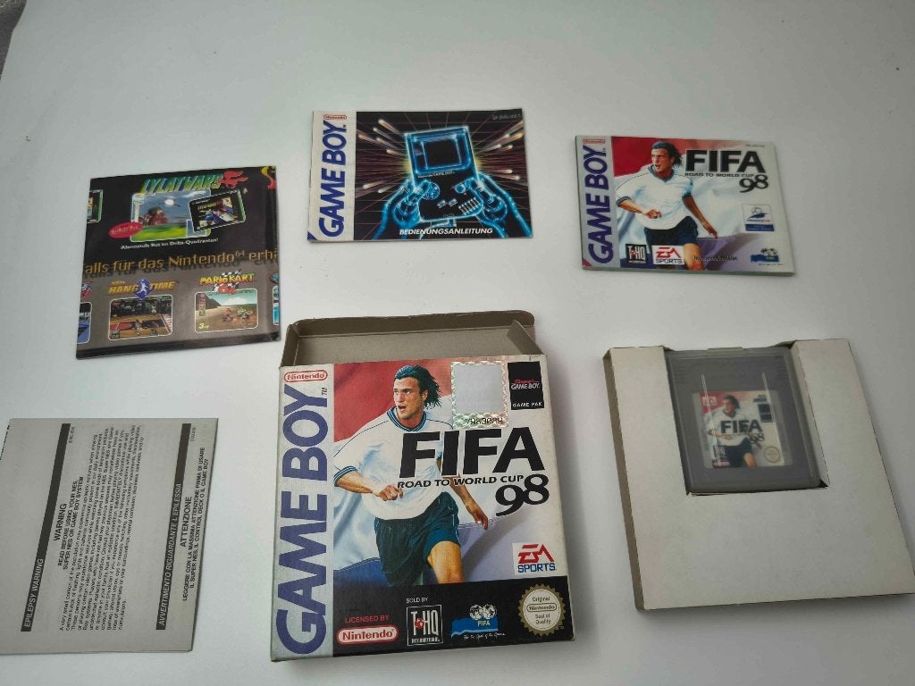 fifa road to world cup 98, Games en Spelcomputers, Ophalen of Verzenden, Zo goed als nieuw
