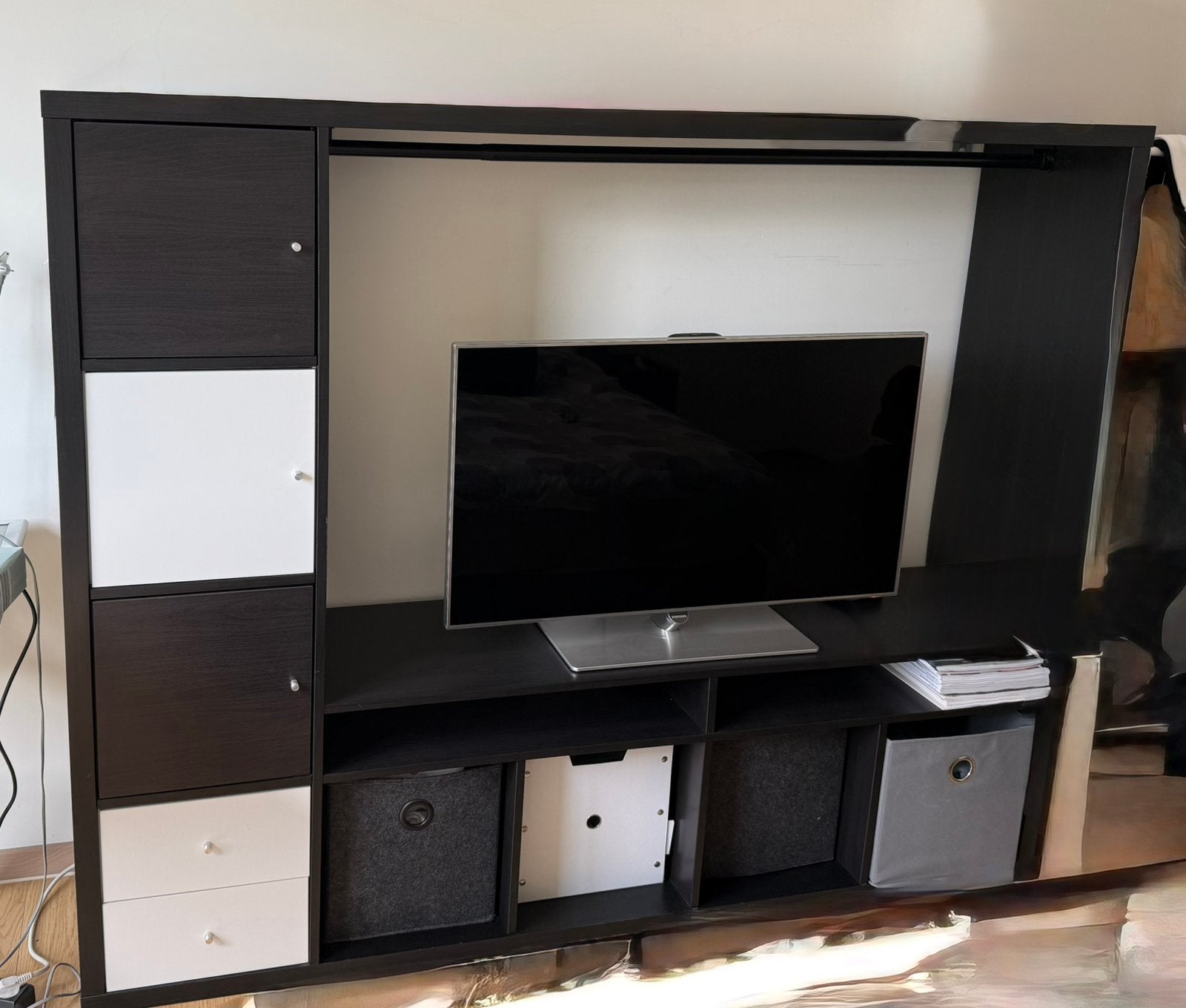 Armoire noire multi usage à  vendre, Enlèvement, Comme neuf
