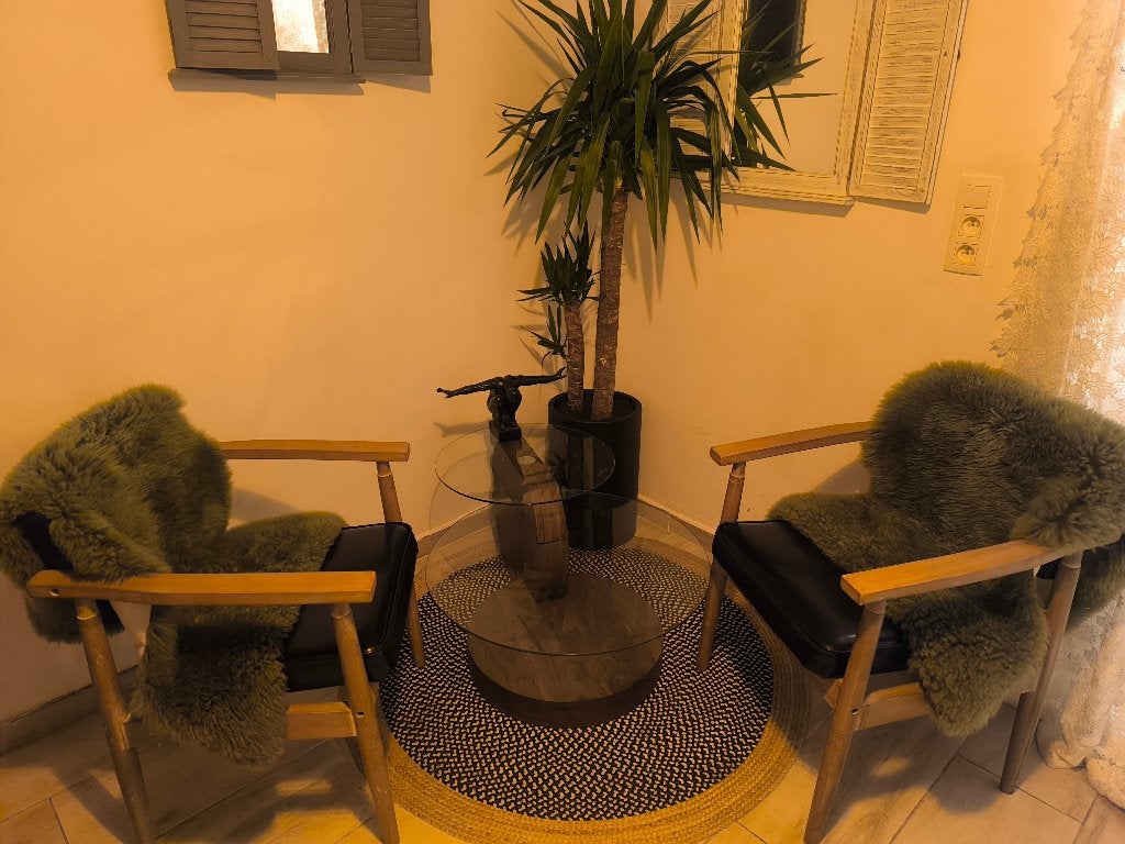 Salon d'ensemble vintage—2 fauteuils et table basse en verre, Maison & Meubles, Moins de 75 cm, Vintage / Rétro, Comme neuf, Enlèvement