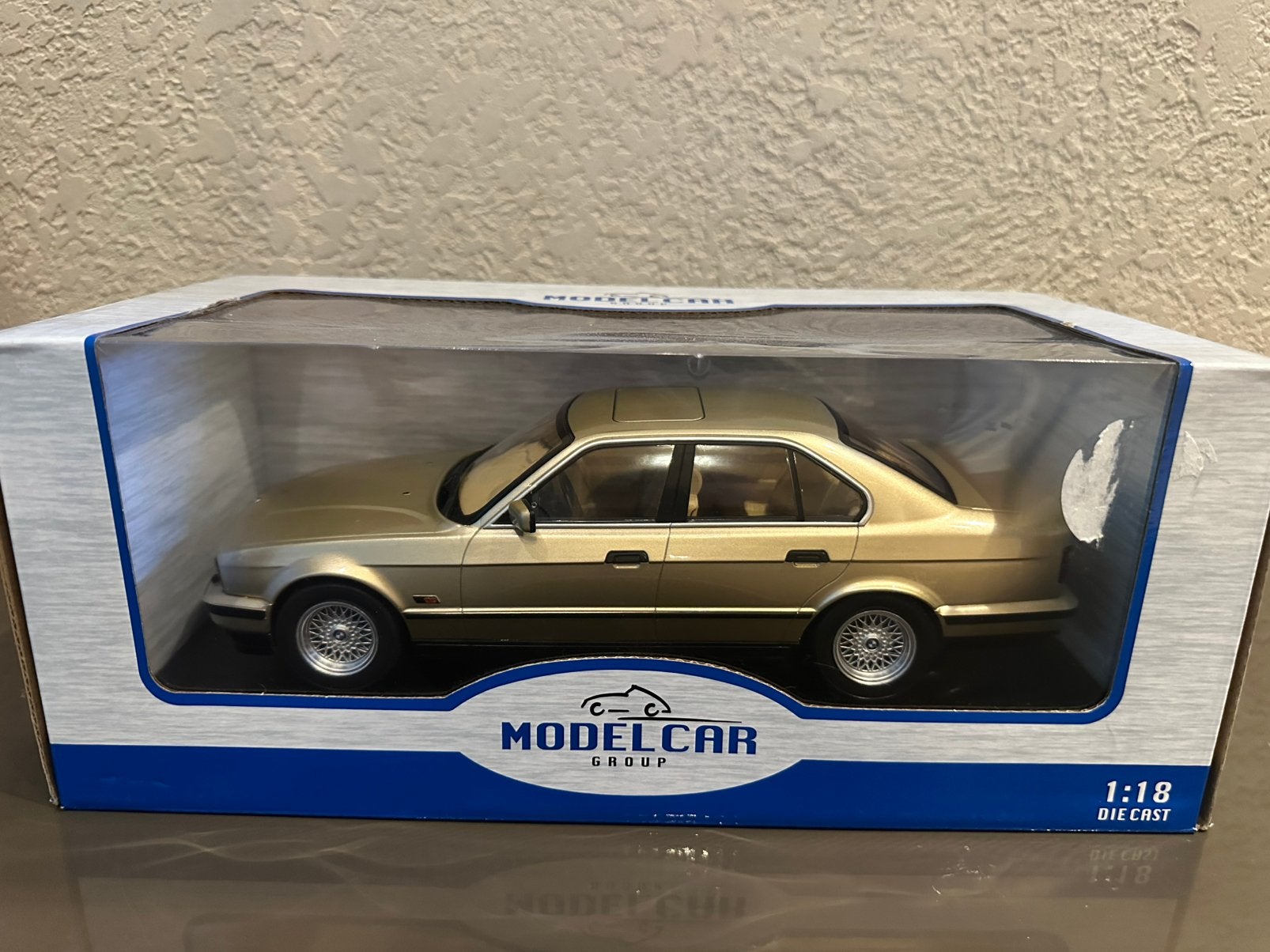 1/18 BMW 5 (e34) - Modelcar, Ophalen of Verzenden, Zo goed als nieuw