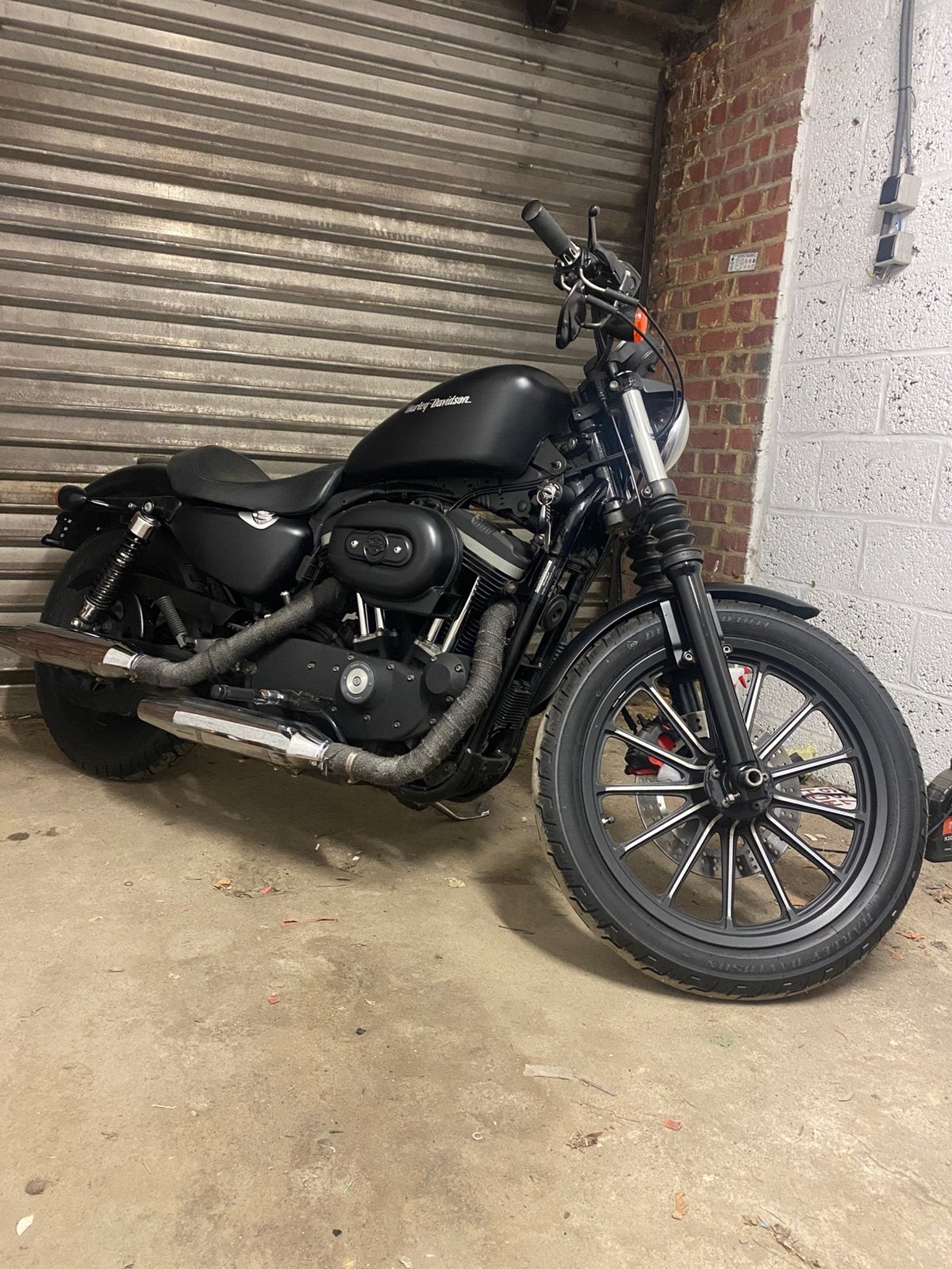 Harley iron, Motos, Particulier
